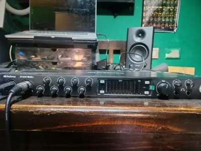 Interfaz de audio PreSonus Studio 1824c - miniatura 1