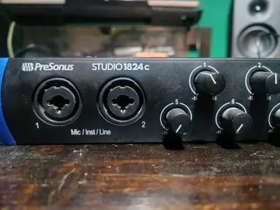 Interfaz de audio PreSonus Studio 1824c - miniatura 2