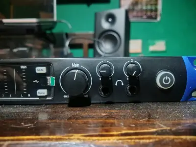 Interfaz de audio PreSonus Studio 1824c - miniatura 4