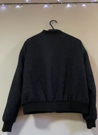 Chaqueta bomber azul texturada - miniatura 3