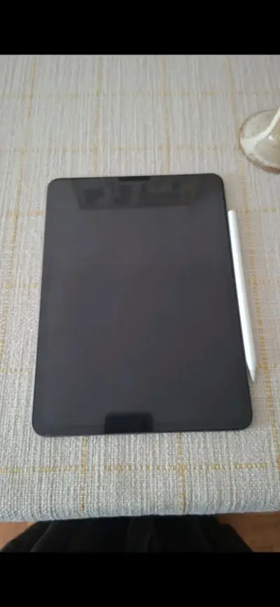Ipad Pro 11" 256GB + Apple Pencil 2 - miniatura 1