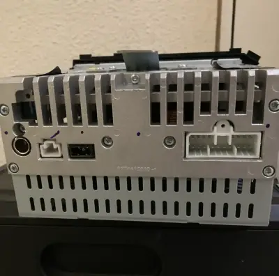 Radio de auto SsangYong - miniatura 4