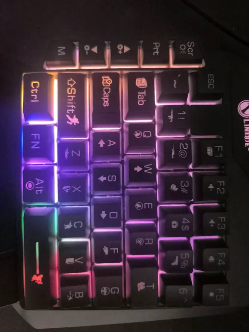 Teclado gaming retroiluminado - 2