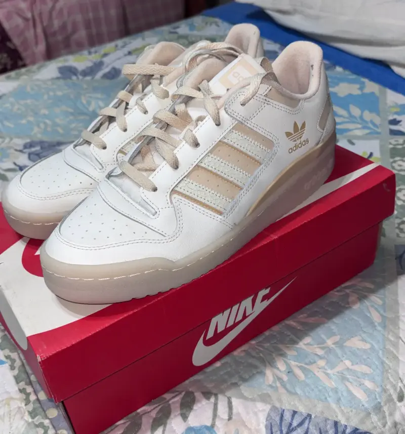 Zapatillas Adidas blancas - 2