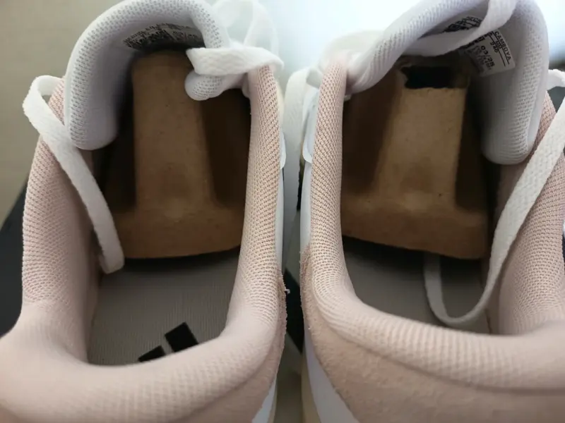 Zapatillas Adidas blancas con rosa - 3