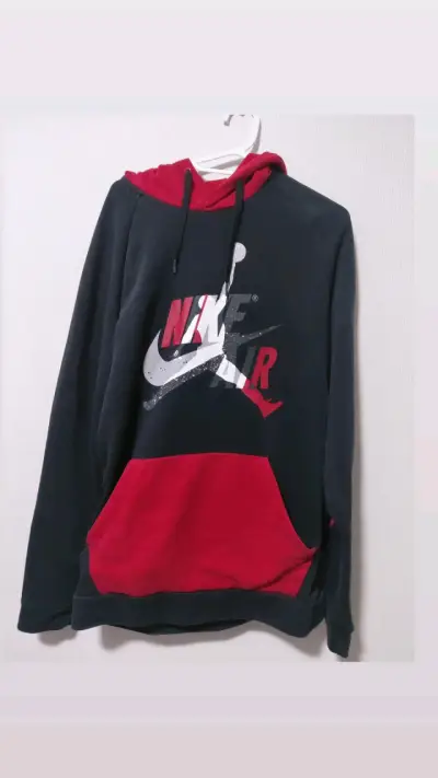 Polerón Nike Air negro y rojo - miniatura 1