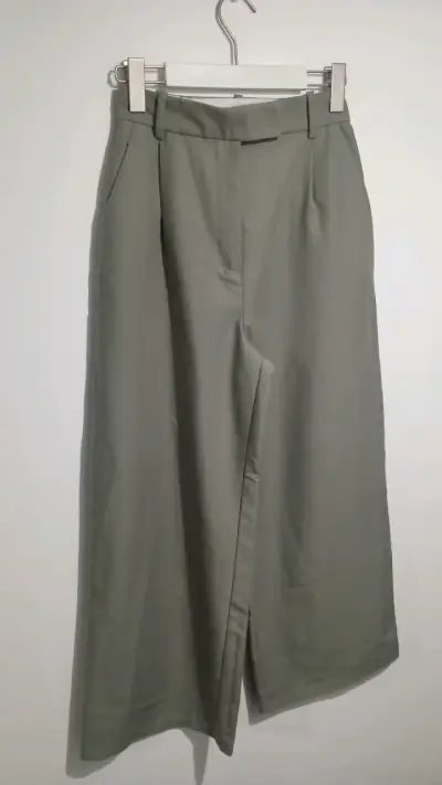 Pantalones anchos verde oliva - miniatura 4