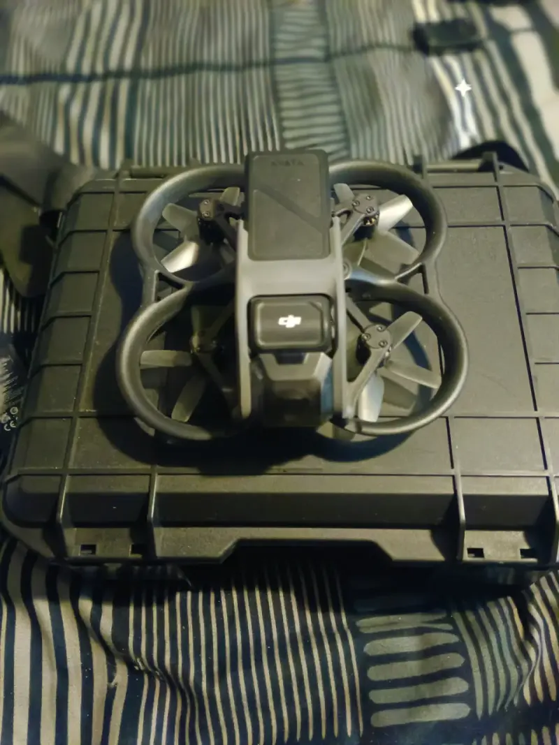 Dron DJI Avata Fly More Combo - 2