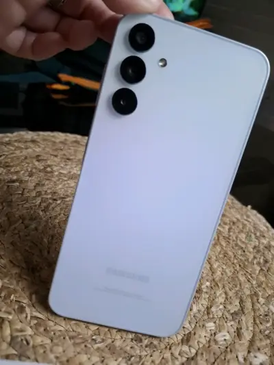 Smartphone Samsung blanco - miniatura 2