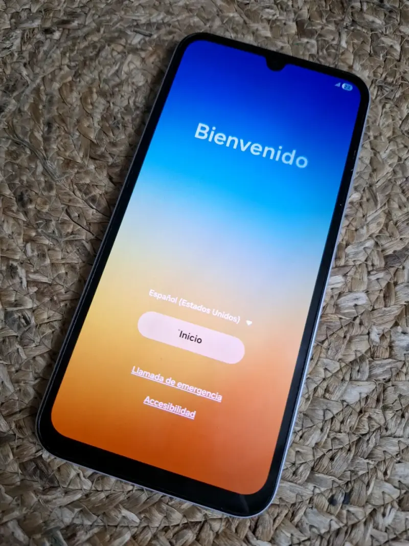 Smartphone Samsung blanco - 3