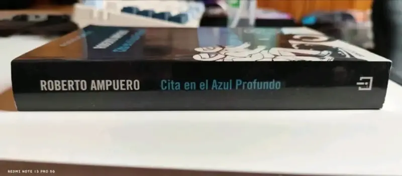 Libro Cita en el Azul Profundo - 3
