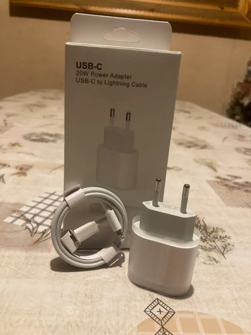 Adaptador USB-C 20W nuevo - 2