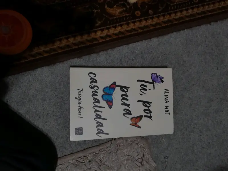 Libro Tu por pura casualidad