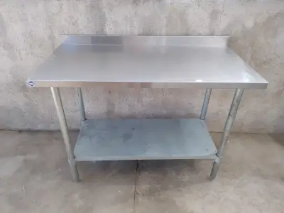 Mesón Metálico - miniatura 1