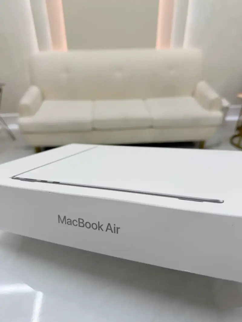 Apple MacBook Air M2 - 3