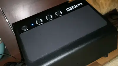 Bajo eléctrico con amplificador y accesorios - miniatura 6