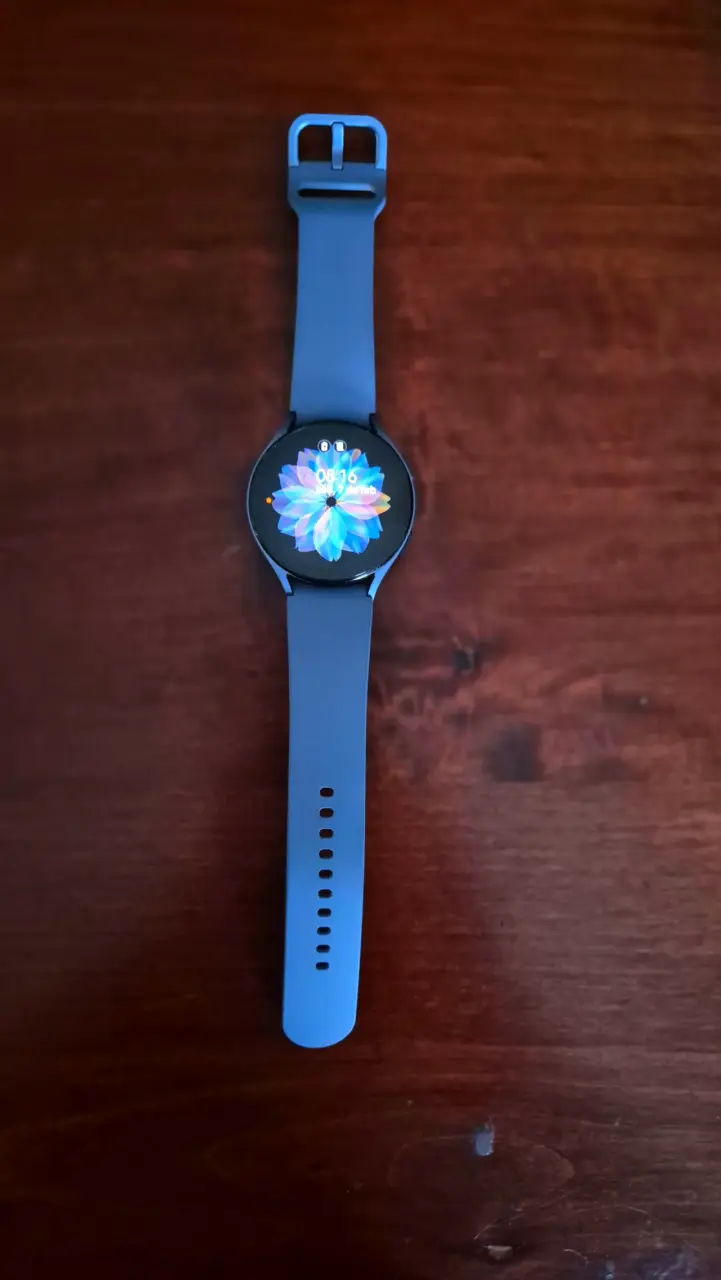 Reloj inteligente azul - 1
