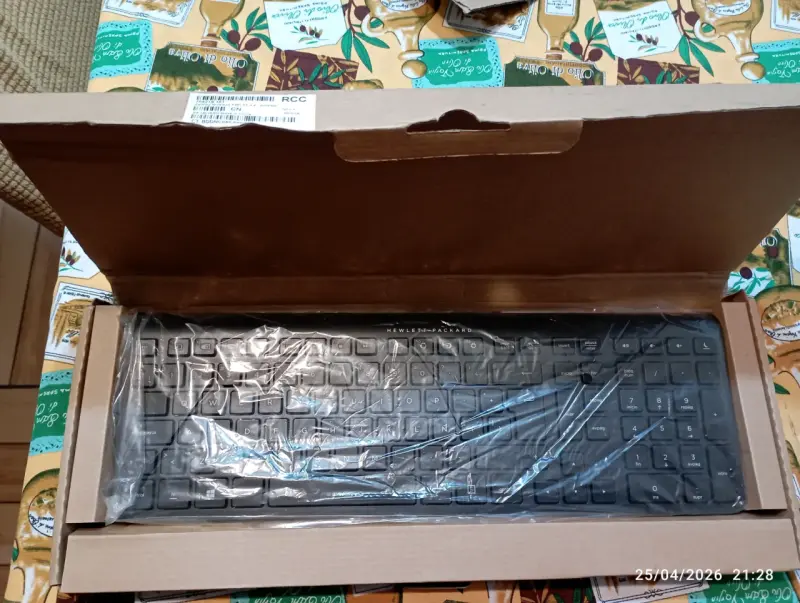 Teclado HP negro en caja - 1