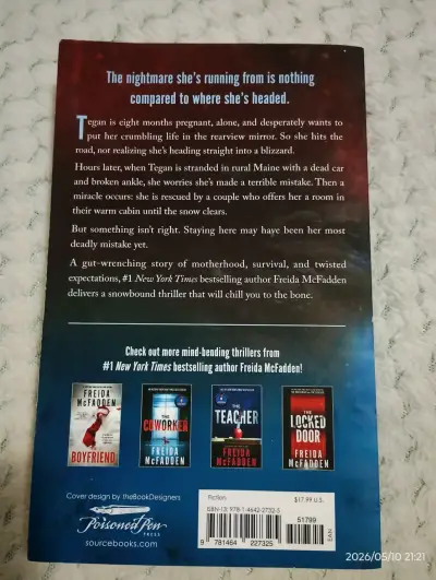 Libro de thriller "The Nightmare She's Running from" - miniatura 1
