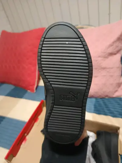 Zapatillas negras Puma nuevas - miniatura 4