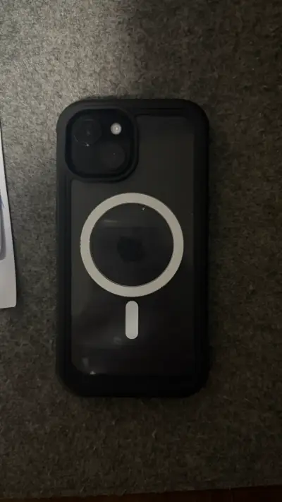 iPhone 15 en buen estado, 87% batería - miniatura 2