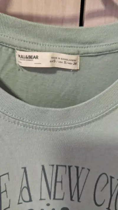 Polera Pull&Bear Verde Estampada S - miniatura 3