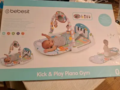 Gimnasio Bebesit con Piano - miniatura 4