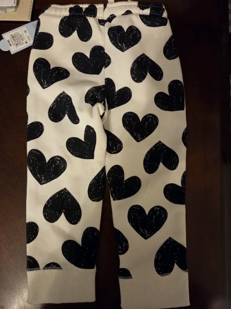 Pantalones jogger con corazones - 2