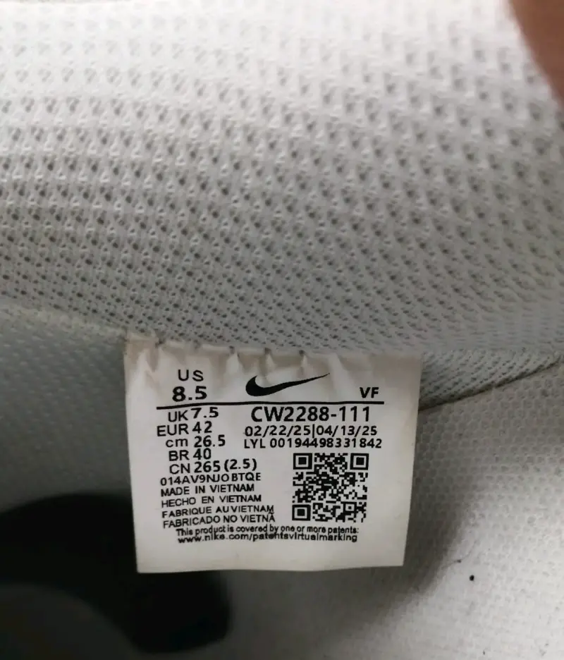 Zapatillas blancas clásicas - 5