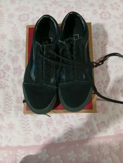 Zapatillas Vans negra Plataforma - miniatura 1