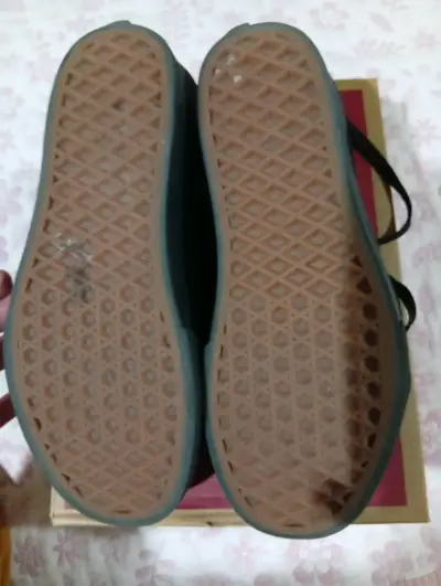 Zapatillas Vans negra Plataforma - miniatura 3