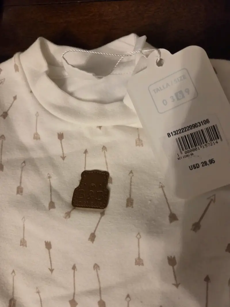 Conjunto infantil blanco con flechas - 4