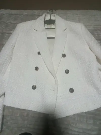 Blazer blanco basenent talla S botones dorados - miniatura 1