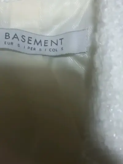 Blazer blanco basenent talla S botones dorados - miniatura 2