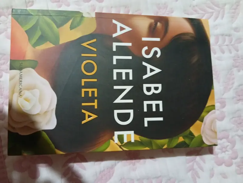 Libro Violeta de Isabel Allende - 1