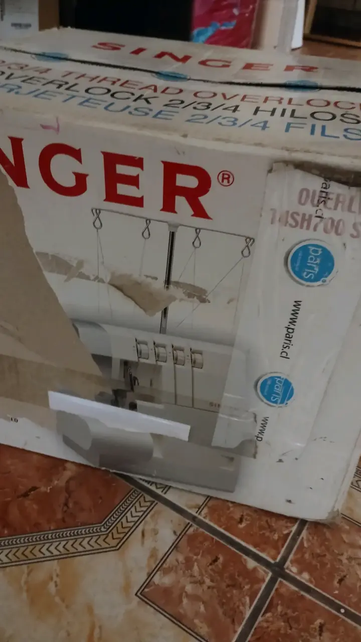 Máquina overlock Singer - 4