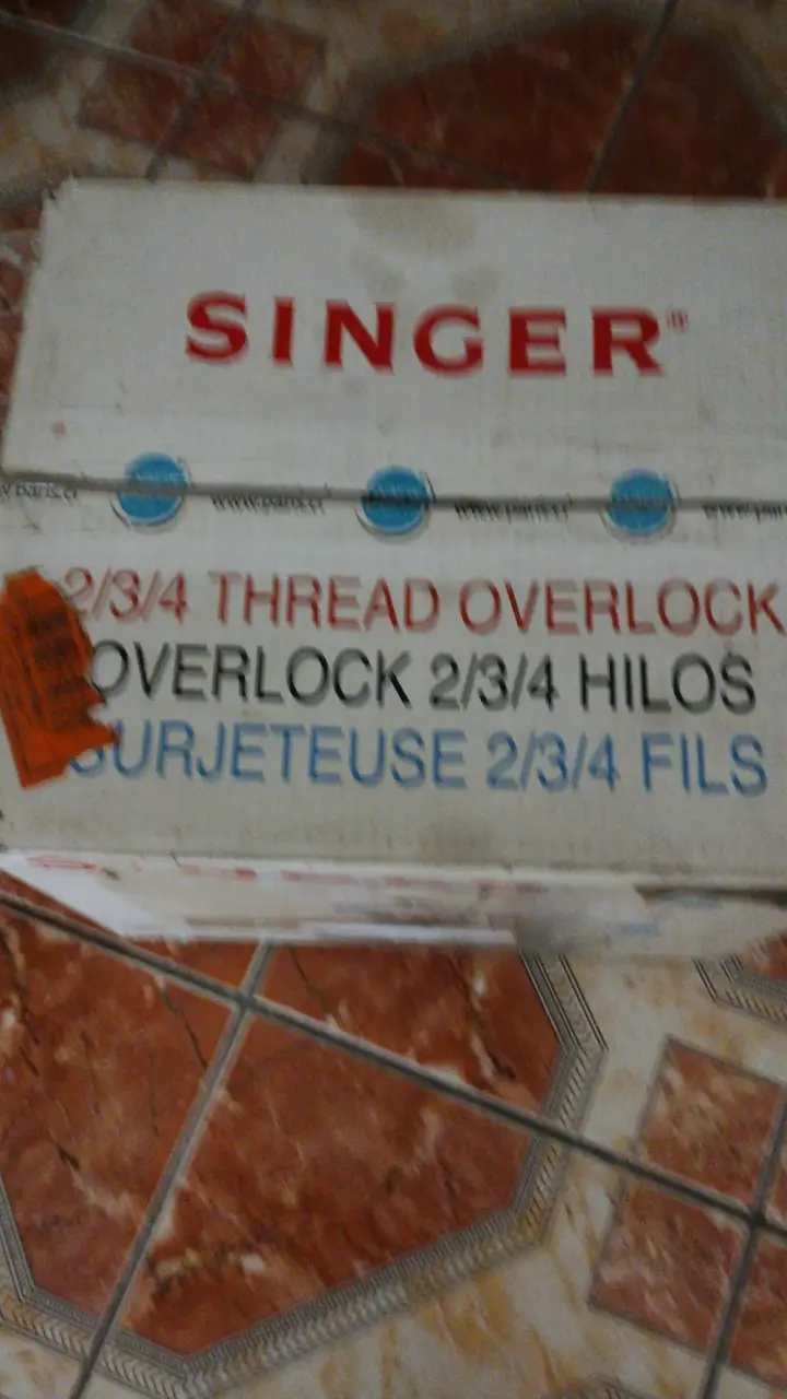 Máquina overlock Singer - 5