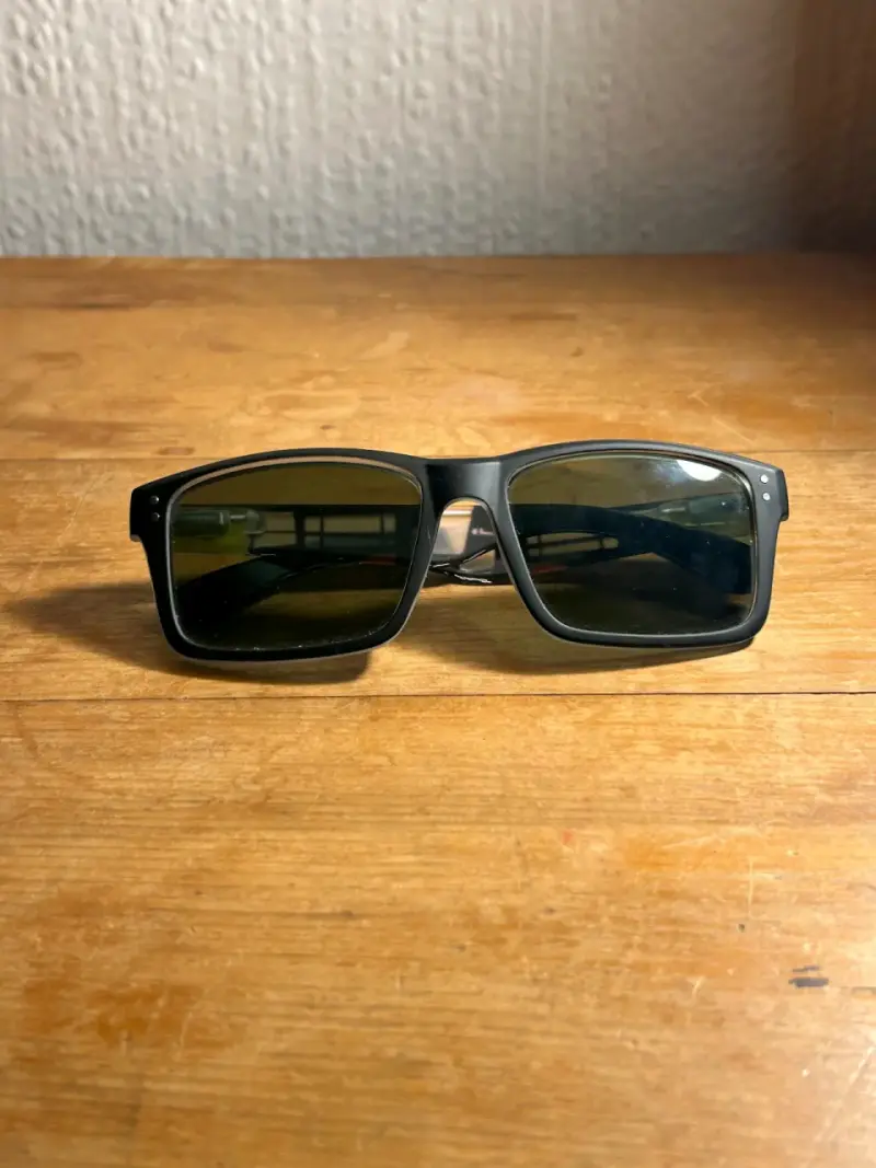 Lentes de sol negros BOS - 4