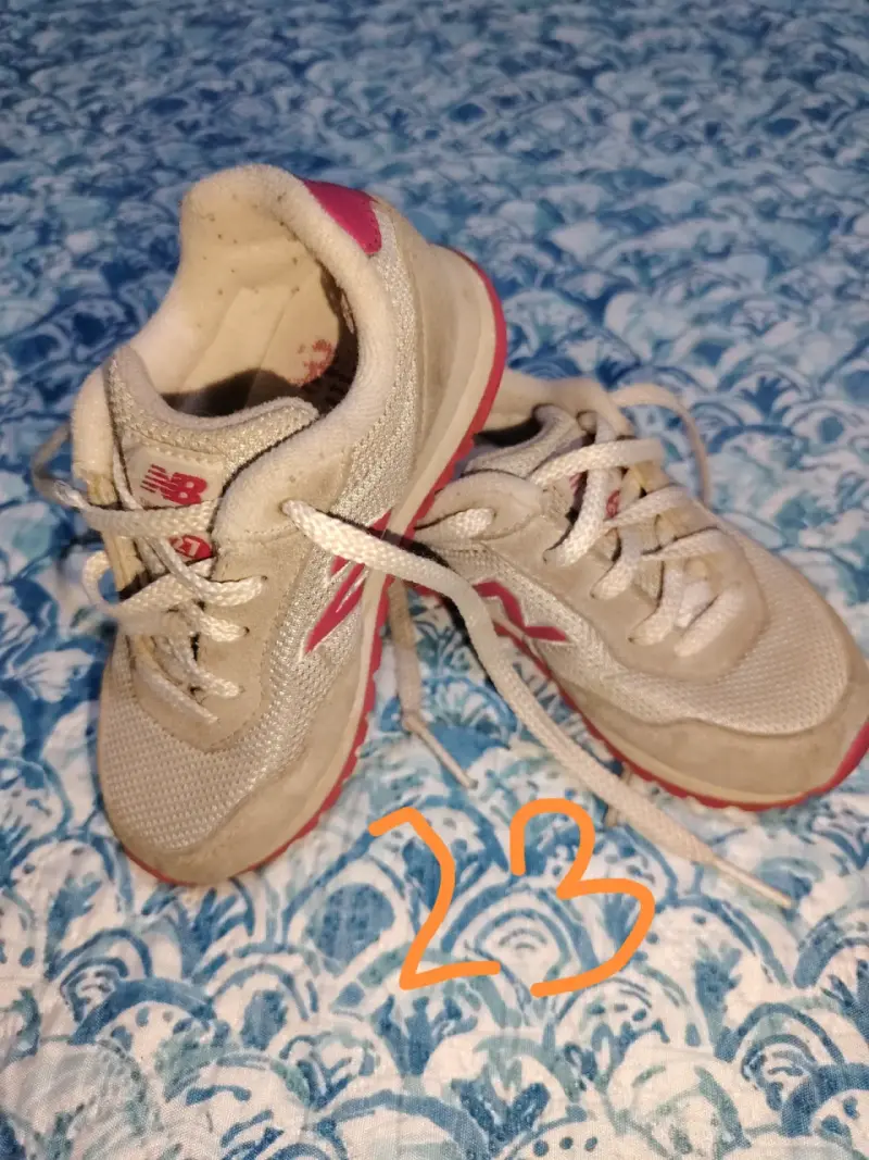 Zapatillas New Balance niña talla 23