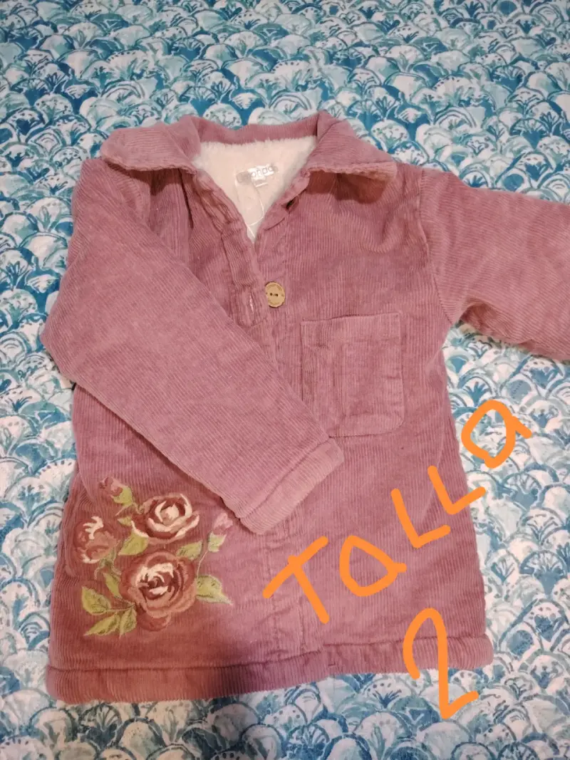 Chaqueta de pana bordada talla 2