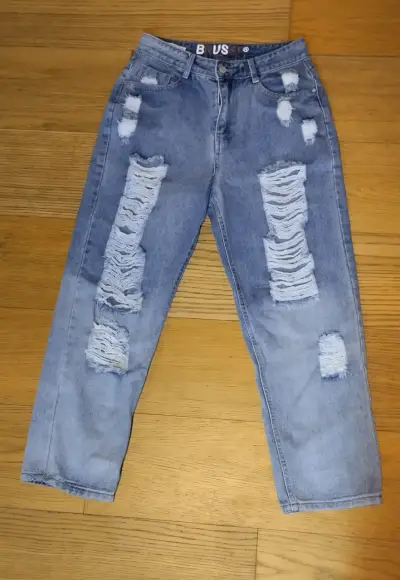 Jeans, jardinera, pantalón para nieve y conjunto - miniatura 1