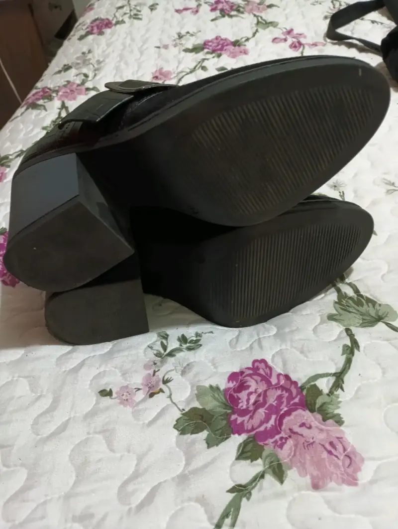 Botines negros con hebilla - 2
