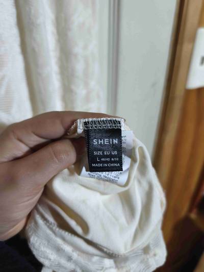 Vestido blanco de encaje - miniatura 4