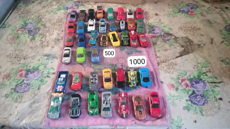 Colección de autos de juguete hotwheels - 4