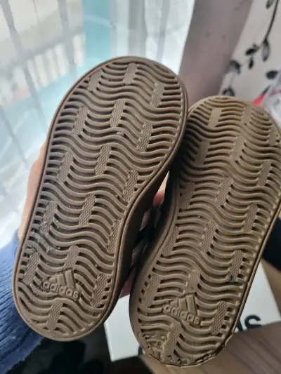Zapatillas Adidas Court negras - miniatura 3