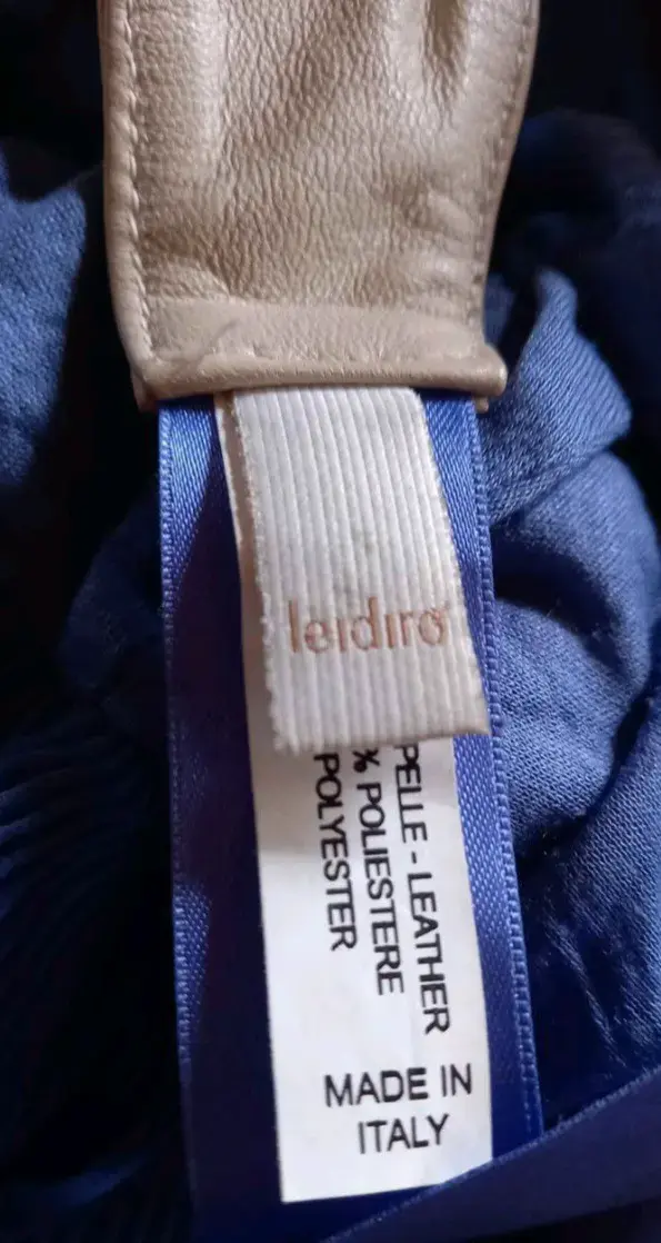 Etiqueta azul de vestido - 1