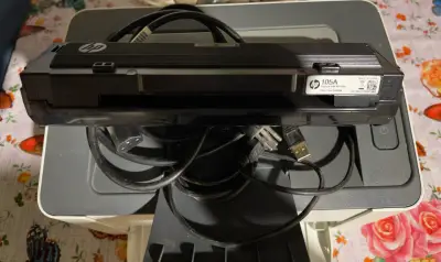 Impresora láser HP blanca - miniatura 5