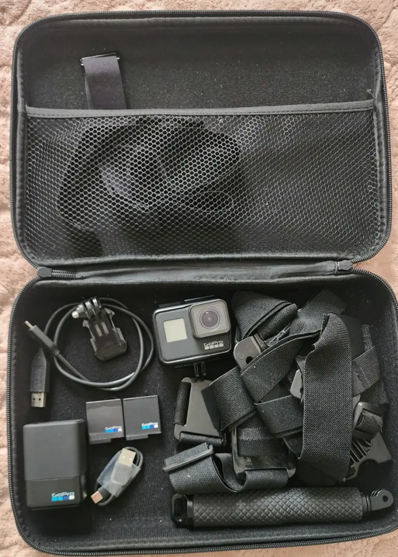Cámara GoPro con accesorios