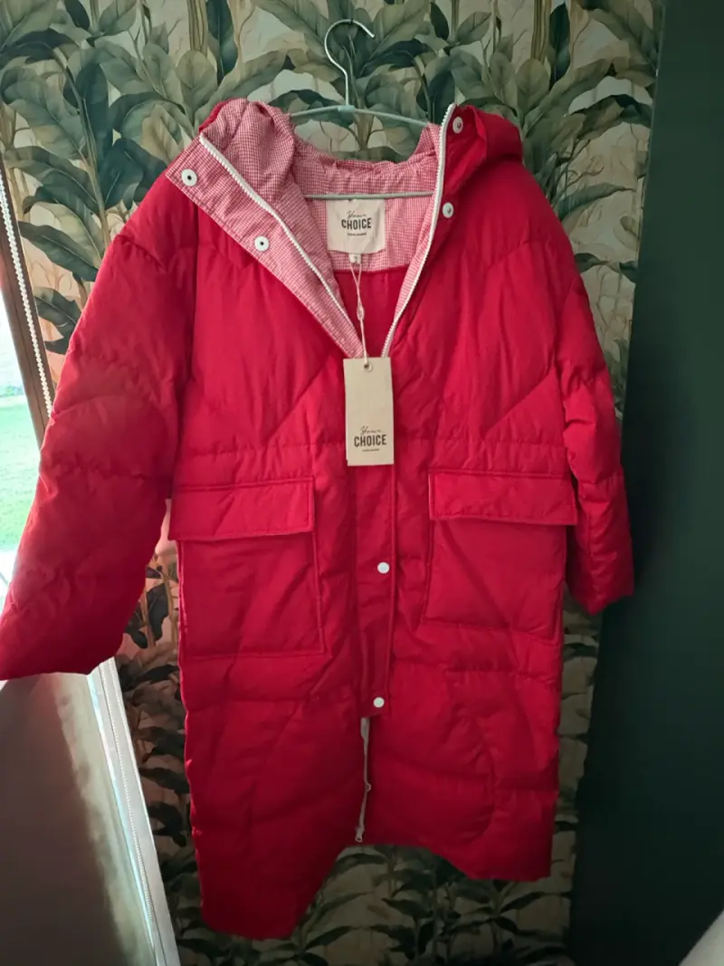 Parka roja con capucha nueva veromoda