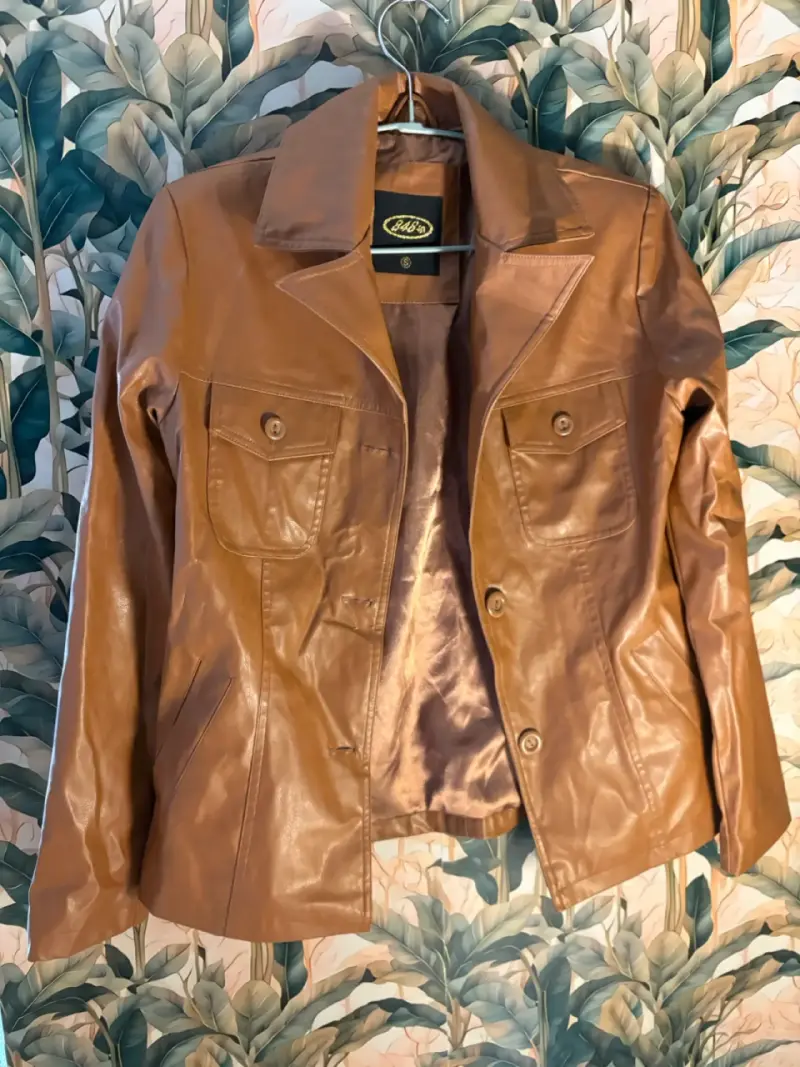 Chaqueta de cuero café